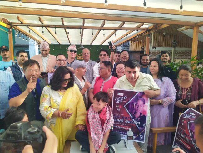 ओखलढुंगाका १० वर्षीय प्रितम वाम्बुले भ्वाईस अफ दि किड्सको प्रतिष्पर्धामा भिड्दै