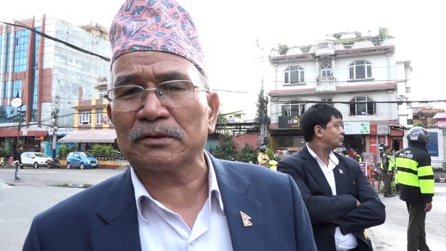 सम्पदा क्षेत्र अतिक्रमण गर्ने अख्तियार आयुक्तकै घरमा ललितपुर महानगरको डोजर