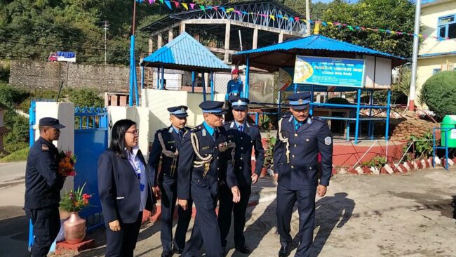 चरिकोटमा भव्य रूपमा मनाइयो ७१औँ प्रहरी दिवस, अमर प्रहरीप्रति श्रद्धाञ्जली अर्पण